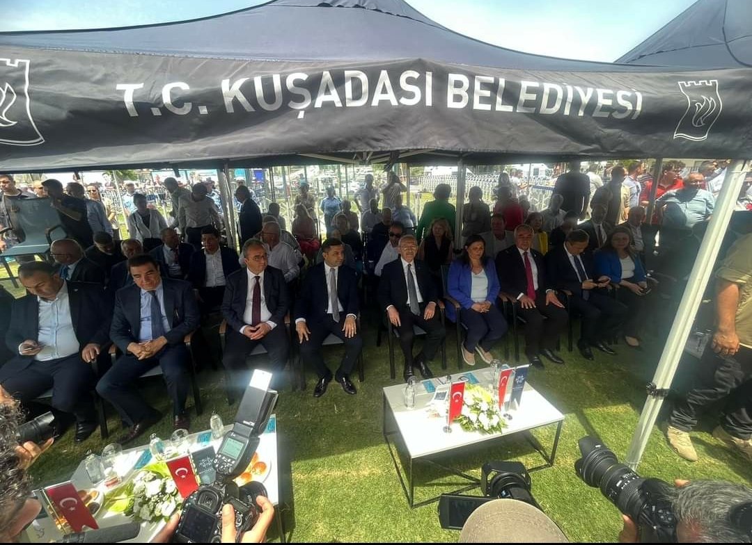 Kuşadası CHP’de derin çatlak!