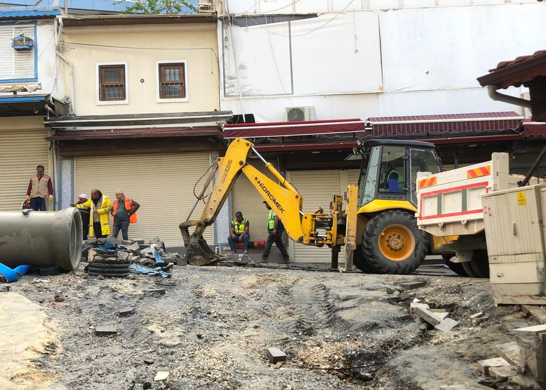 Kuşadası çarşıları iflas etti!