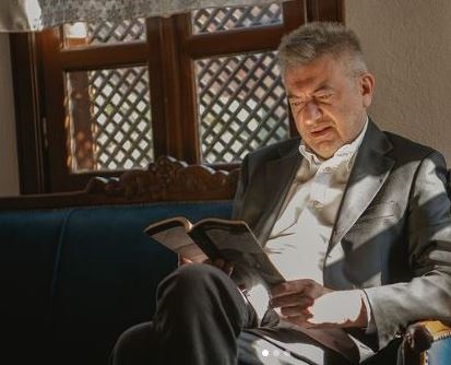 Kürşat Başar, Çalıkuşu’nda ‘yazar’ın yalnızlığını anlattı