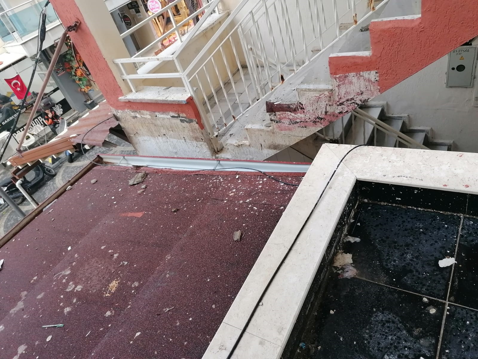 Kuşadası’nda tehlikeli duyarsızlık!