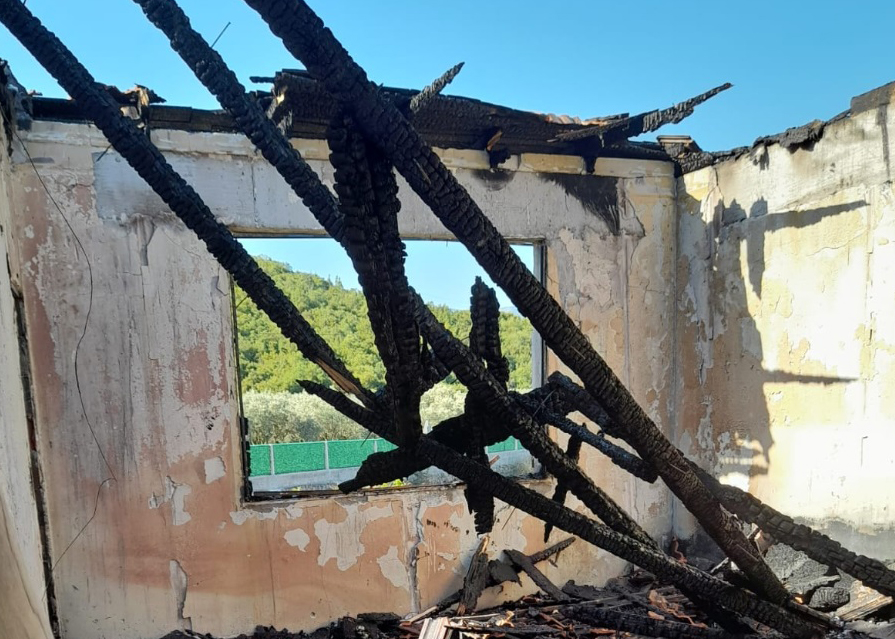 Cennet köyde korkutan yangın!