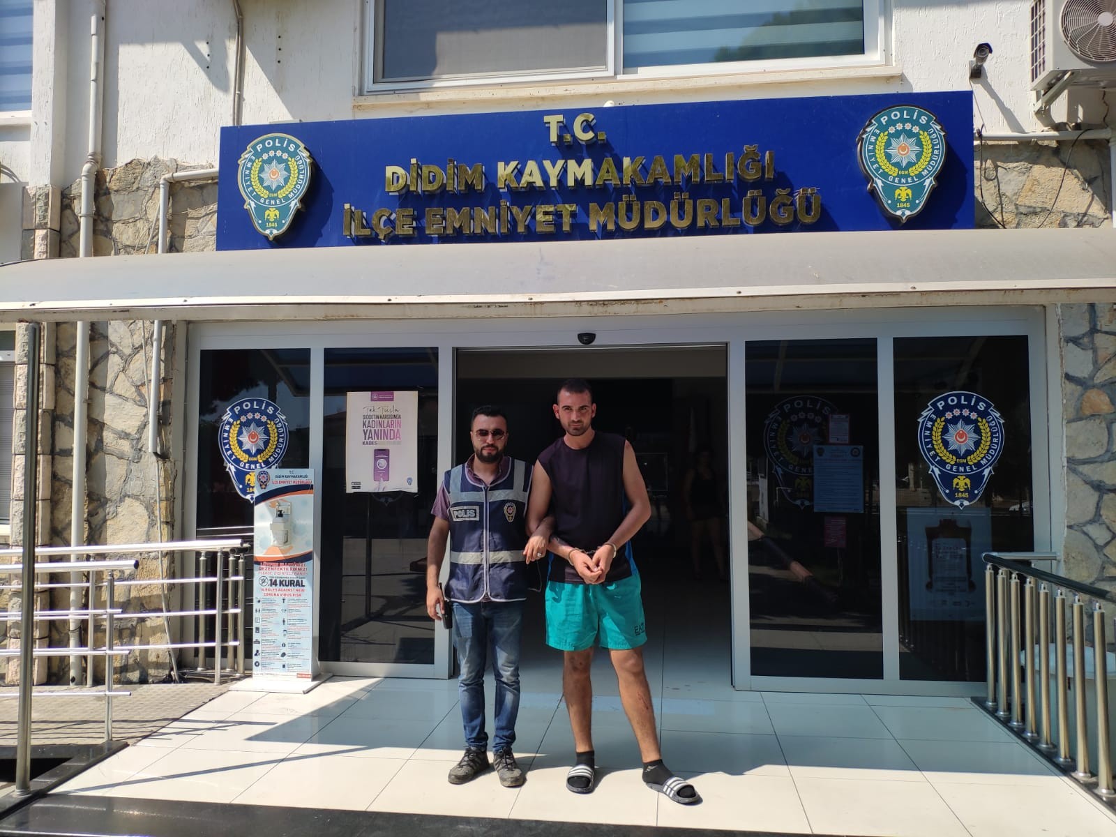 77 dosyadan kaçan hırsızı cep telefonu aşkı ele verdi