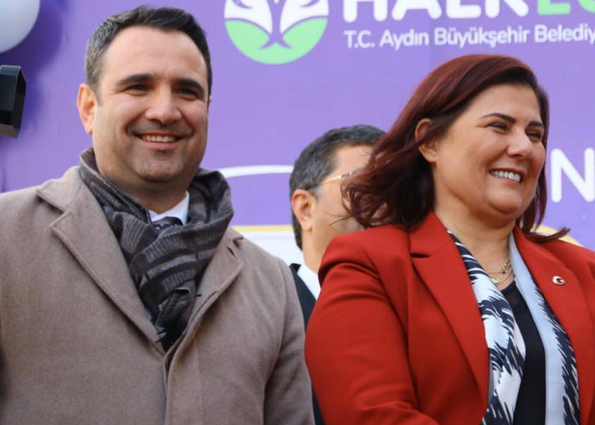 CHP protokolünde yumruklar konuştu!