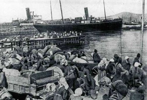 Girit’te zulümle yıkılıp, Kuşadası’nda dayanışmayla kurulan hayatlar!