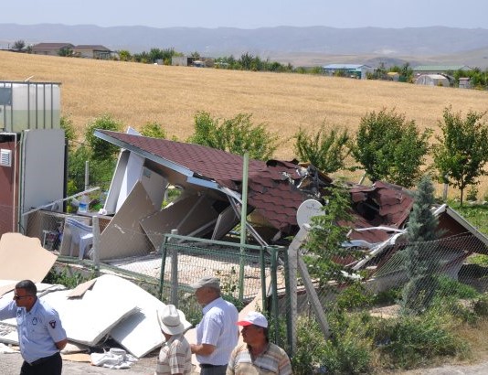 Hobi Bahçeleri’nde yıkım başladı