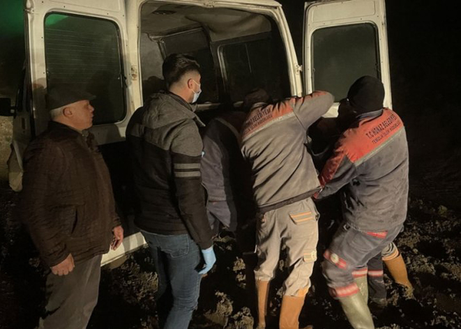 İki kez boşandığı kadını elleriyle boğarak öldürdü