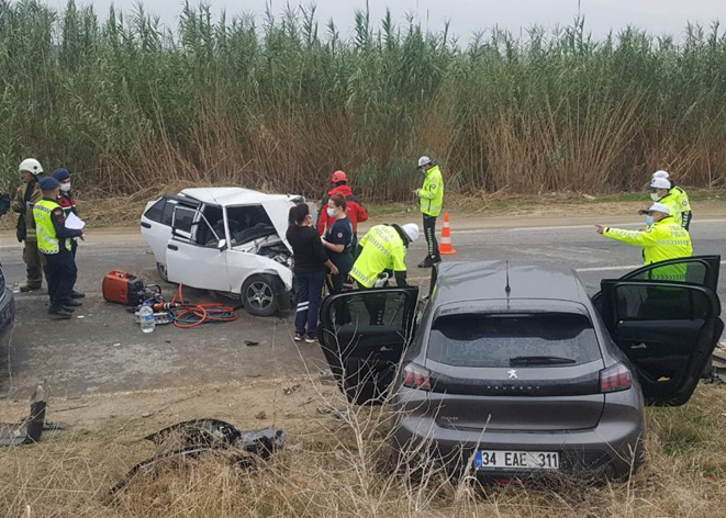 Yağmur ve dikkatsizlik faciaya davetiye çıkardı: 3 ölü, 3 yaralı