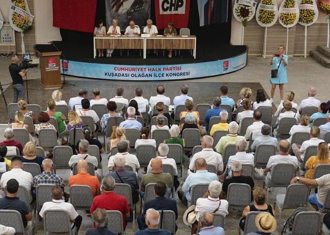 Adaylık dayatması, Başkanlık koltuğunu sallamaya başladı!