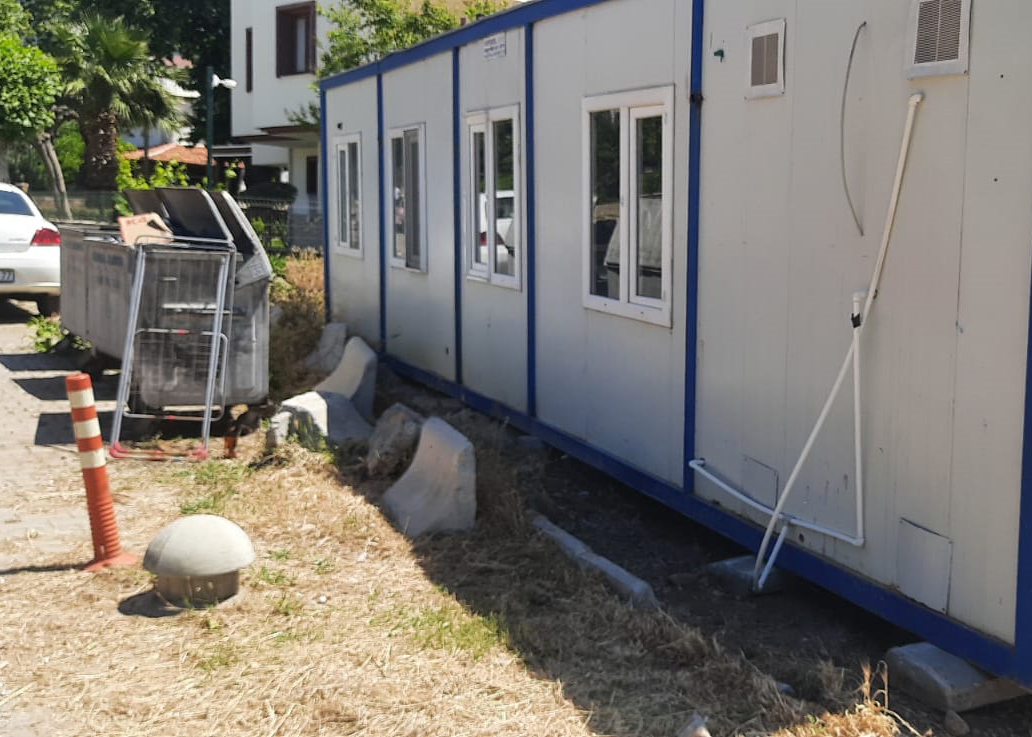 Cennet sahilde kirli işgal!