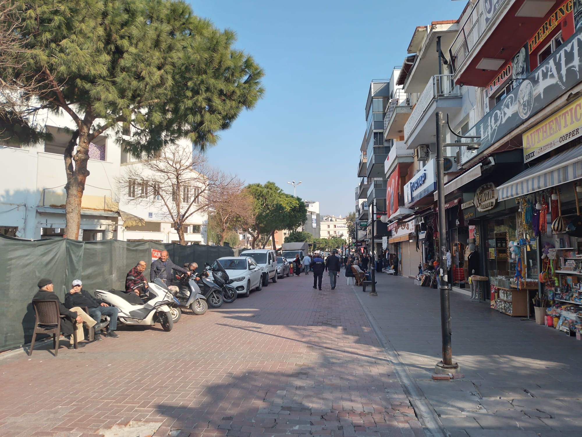 Enkazda resmi onaylı yağma!