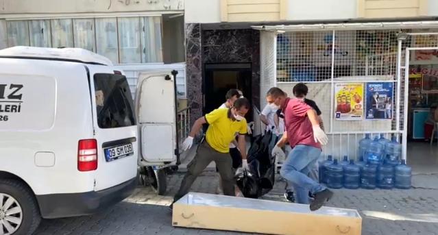 Aynı mahallede iki sır ölüm