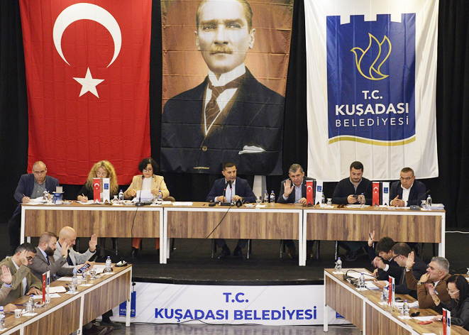 Mekanın sahibi, masanın 5 yıllık hesabını soruyor!