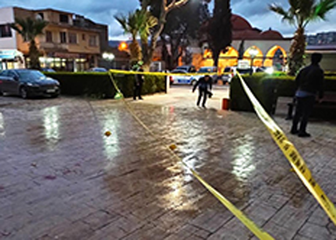 Belediyeye bıçaklı baskın!