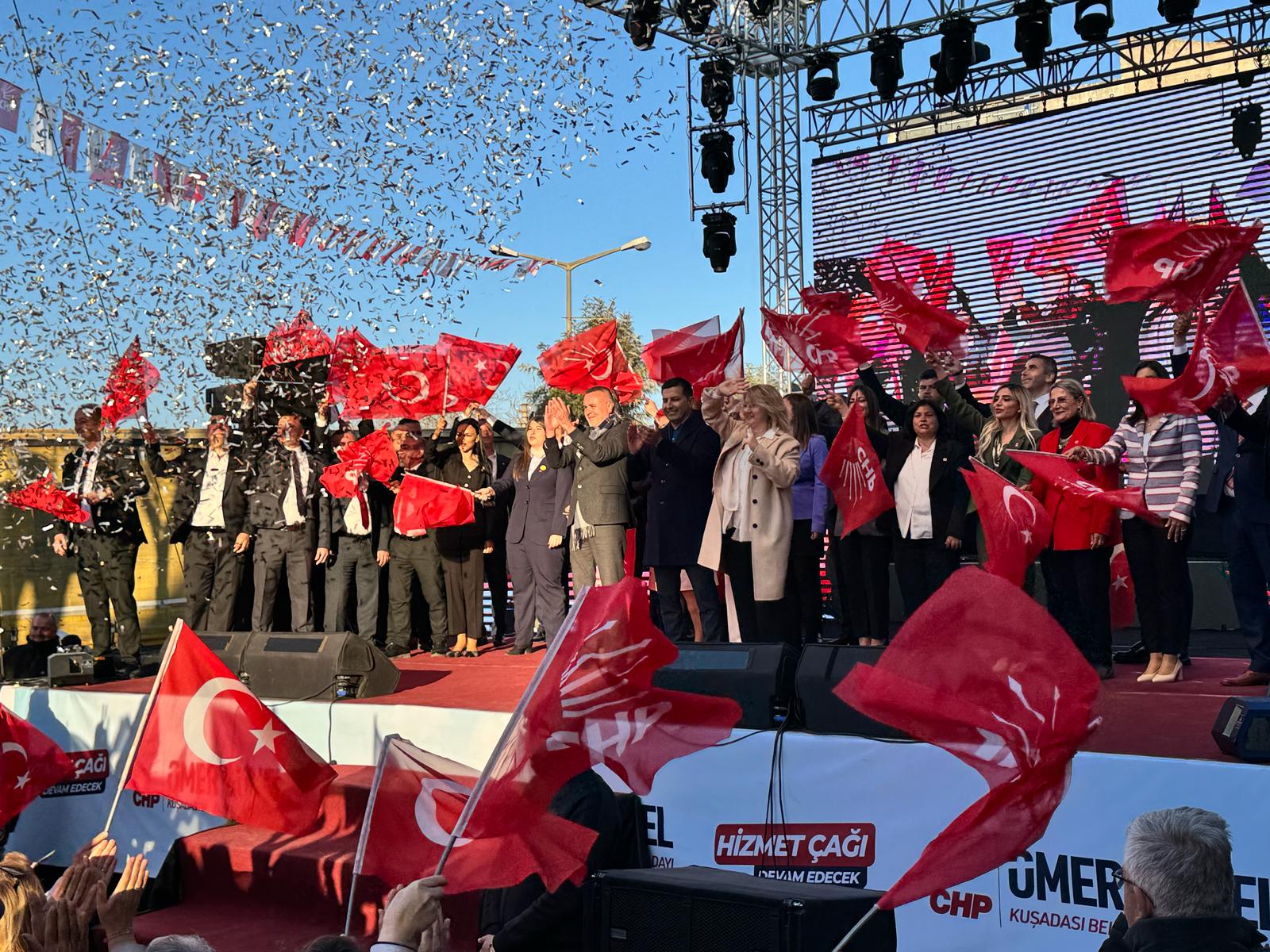 Özel, yenilgiyi kabul etti!