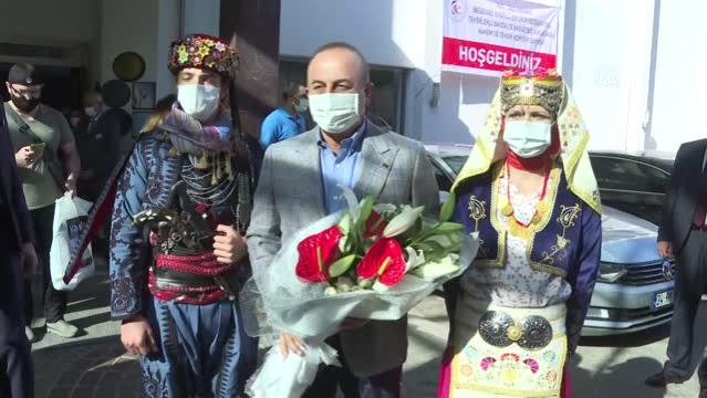 Bakan Çavuşoğlu’ndan Kuşadalı turizmciye uyarı: Gevşiyorsunuz 