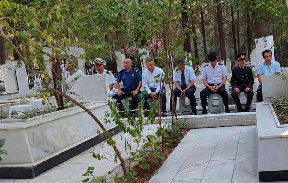 Kuşadası şehitleri unutmadı