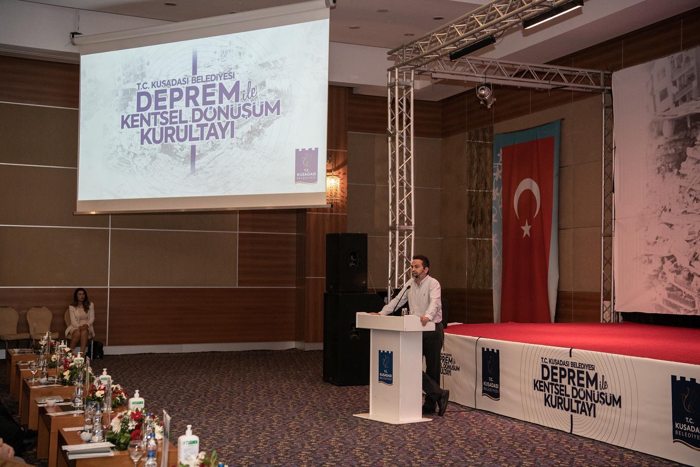 Deprem siyasetine büyük tepki!