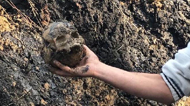 Okuldan dehşet veren görüntü;  Arıza aranırken kafatası bulundu!