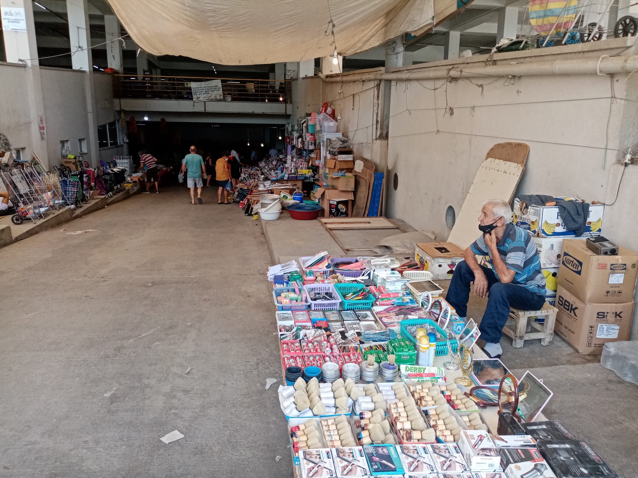 Tezgahlar zamlandı, pazar ufaldı