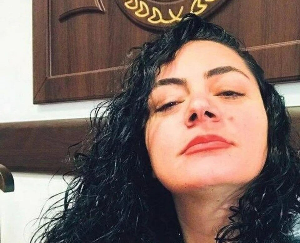 Sahte hakim, gerçek savcıyı bile kandırıp nikah masasına oturdu!