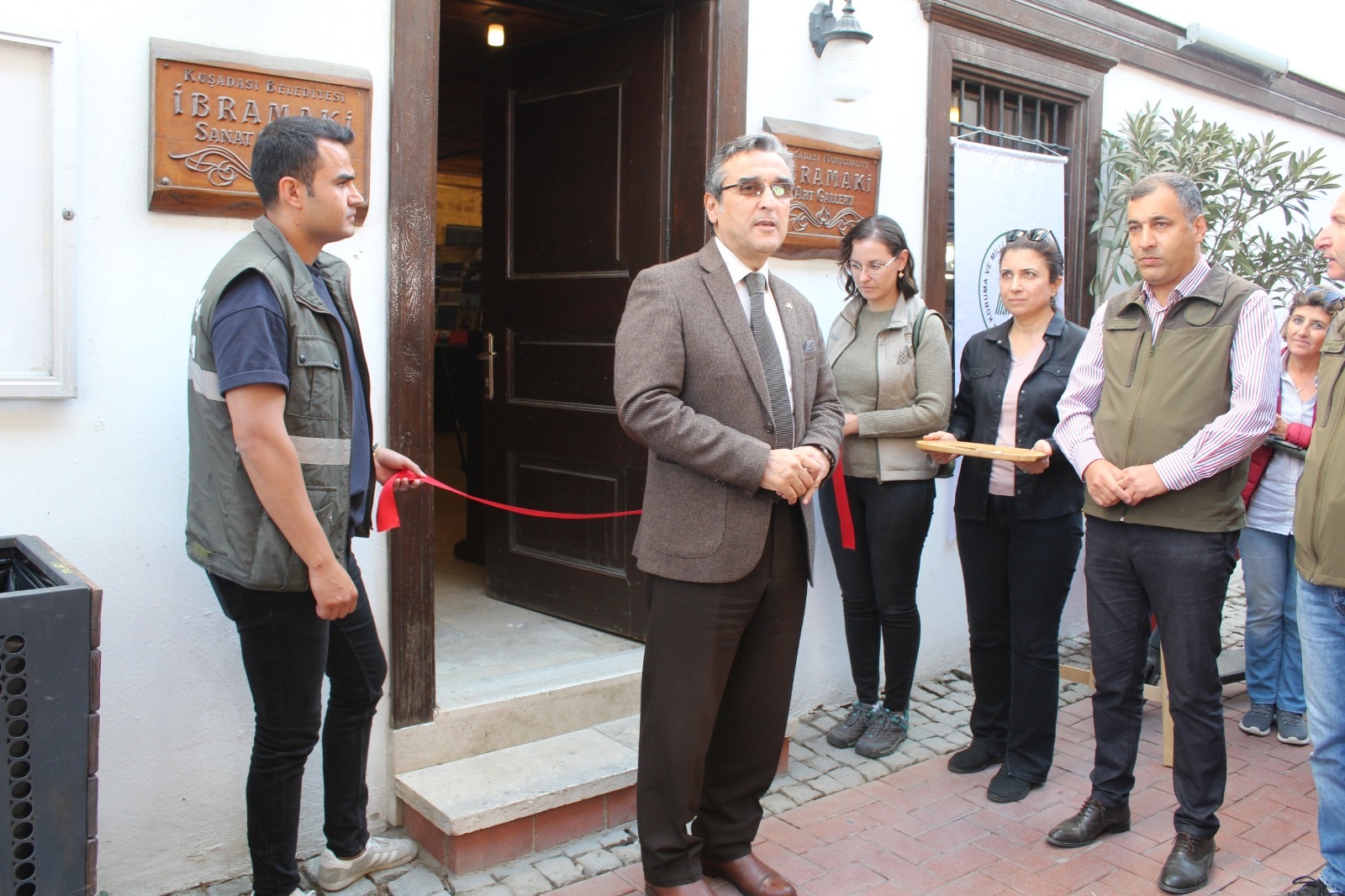 Simge çiçek ölümsüzlük yolunda!