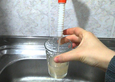 Musluklardan zam ve pislik akıyor!