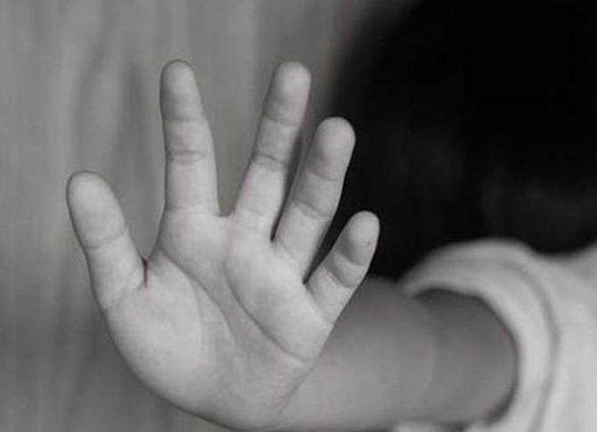 12 ve 14 yaşındaki kız kardeşlere üvey babadan cinsel taciz eziyeti